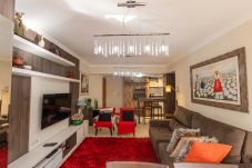 Apartamento em Gramado - Aconchegante apto 2 quartos (1 suíte) junto ao centro!