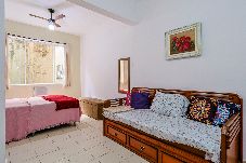 Apartamento em Rio de Janeiro - Loft c/ Ar e Wi-Fi a 100m da Praia de Copacabana