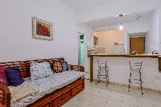 Apartamento em Rio de Janeiro - Loft c/ Ar e Wi-Fi a 100m da Praia de Copacabana