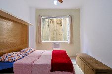 Apartamento em Rio de Janeiro - Loft c/ Ar e Wi-Fi a 100m da Praia de Copacabana