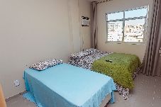 Apartamento em Guarapari - Duplex com Churrasqueira, Wi-Fi e Garagem