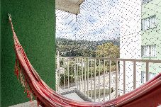 Apartamento em Petropolis - Apartamento pet friendly com rede, Wi-fi e garagem