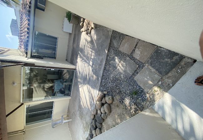 Casa em Niterói - titulo provisorio CHAVINHAS