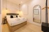 Apartamento em Madrid - (AGU230) Piso 4 dormitorios y 4 baños en La Latina, Madrid