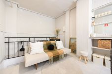 Apartamento em Madrid - Loft creativo con barra y estilo único | cerca M30