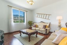 Apartamento em Câmara de Lobos - Casa do Pico by Atlantic Holiday