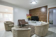 Casa em Brasilia - Casa com Piscina e Churrasqueira em Taguatinga