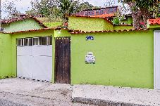 Casa em Maricá - Casa c Wi-fi e garagem à 5 min do centro