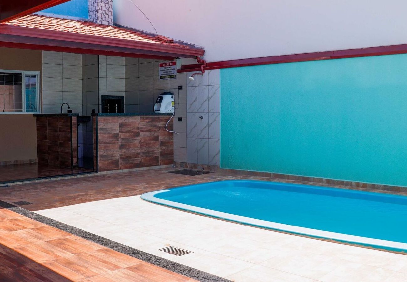 Casa em Iturama - Casa Amaral: Pet-Friendly com piscina p 10 pessoas