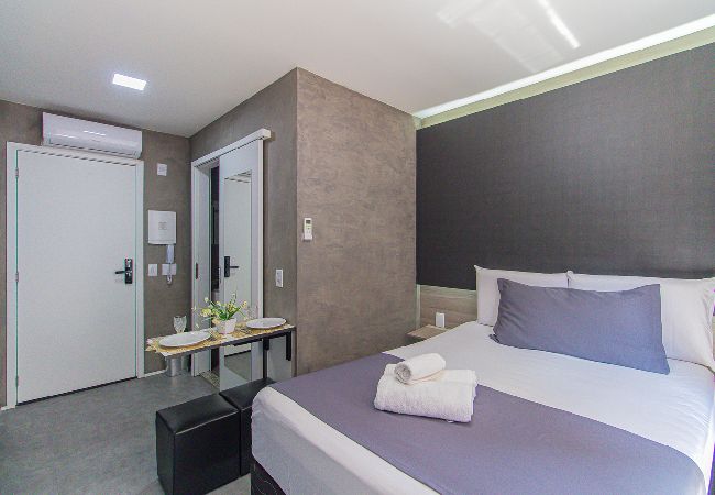 Apartamento em São Paulo - Loft a 10min do metrô com academia na Vila Mariana