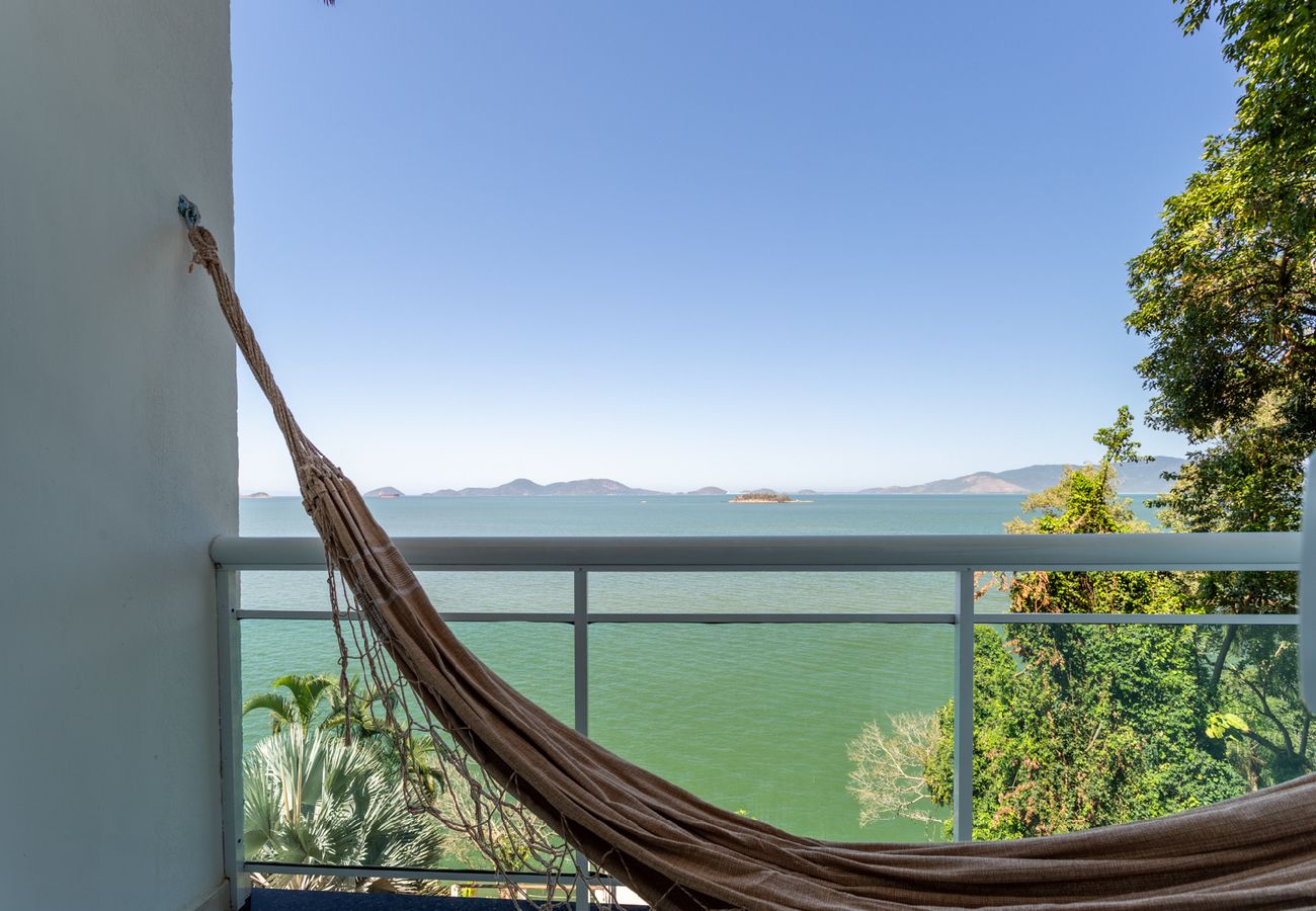 Apartamento em Mangaratiba - Estúdio 7 - Ar Cond. e Vista Mar em Mangaratiba