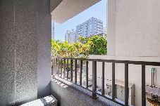 Apartamento em São Paulo - Flat na Vila Mariana c varanda próx ao metrô