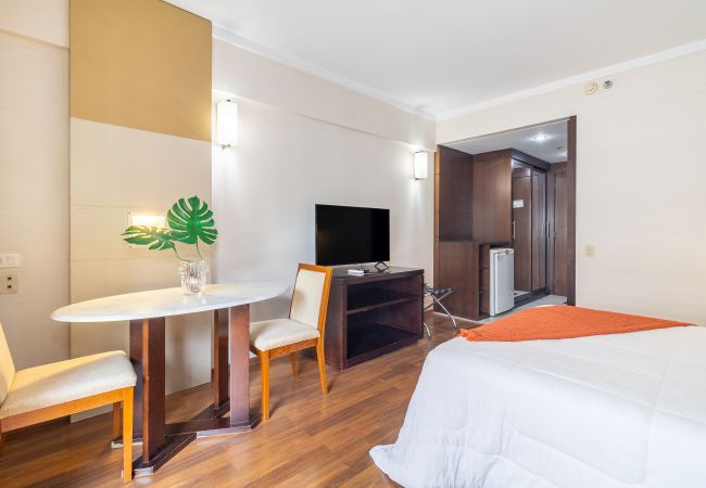 Estúdio em São Paulo - Apart Hotel com Hidro, Academia e sauna