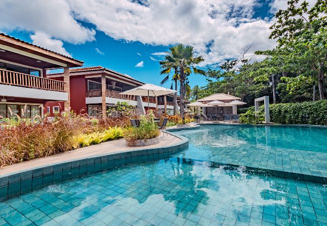 Apartamento em Mata de S&atildeo Jo&atildeo - Apto Pet Friendly c/ Churrasqueira e 2 vagas