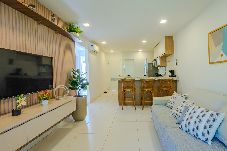 Apartamento em Mata de São João - Apto Pet Friendly c/ Churrasqueira e 2 vagas