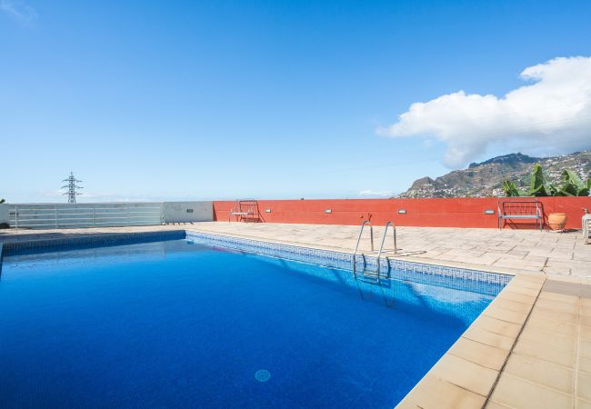 Apartamento em Câmara de Lobos - Pitanga by Atlantic Holiday