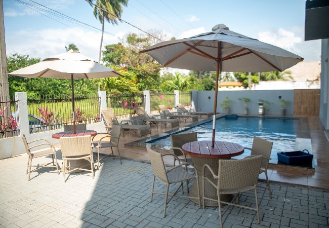 Apartamento em Japaratinga - Apto com 2 Suítes, Piscina e Jogos a 100m da praia