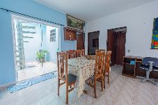 Casa em Peruíbe - Casa com Piscina e Garagem a 550m da Praia