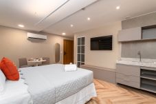 Apartamento em Rio de Janeiro - Charmoso estúdio a Poucos Passos da Praia | CNJ Q6