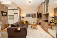 Apartamento em Gramado - Ap 2 quartos (1 suite com banheira) a 1km da R Coberta