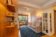 Apartamento em Gramado - NOVO! Apto 2d (1 suíte) a 600m da R Coberta!
