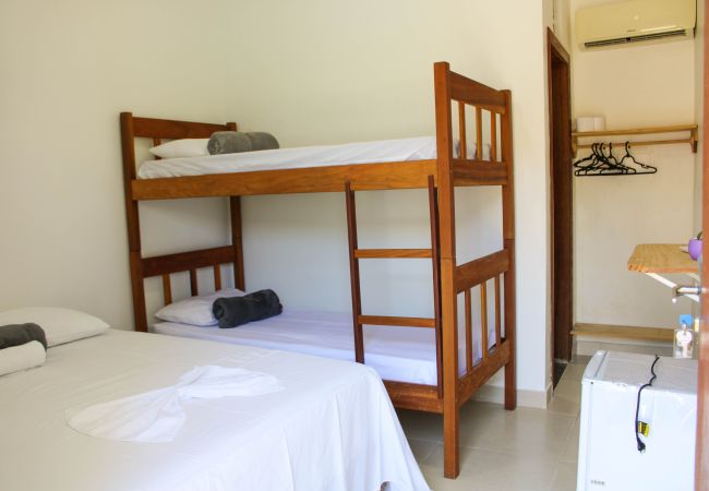 Quarto em Itaúnas - Suíte de Quádrupla Itaúnas - QQP