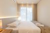 Apartamento em Gramado - Apto novo 2Q com suíte a 150m Mini Mundo!