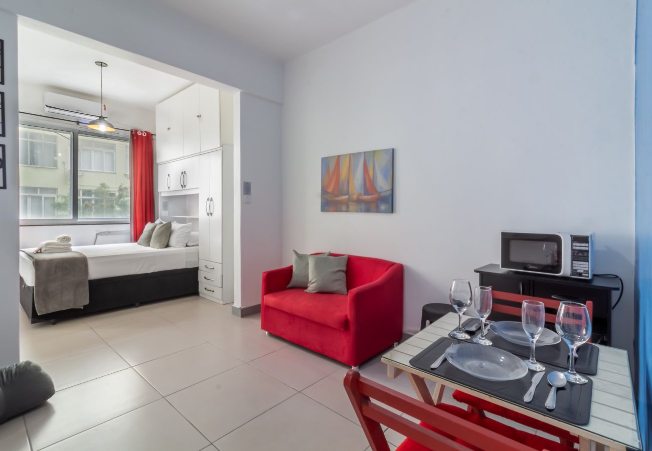 Apartamento em Rio de Janeiro - Estúdio a 6 min da Praia de Copacabana | JC406