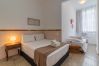 Apartamento em Rio de Janeiro - Apto 2 Quartos a 5 min da Praia de Copacabana | BR502