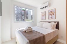 Apartamento em Rio de Janeiro - Apto 2Q Varanda c/ Vista - Barra Olímpica | JW307