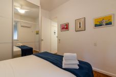 Apartamento em Rio de Janeiro - Refúgio em Copacabana, a Minutos do Mar | JC602