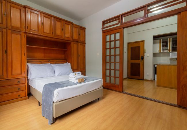 Apartamento em Rio de Janeiro - Apto elegante a 5 Min da Praia do Leme - PI410