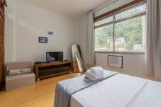Apartamento em Rio de Janeiro - Apto elegante a 5 Min da Praia do Leme - PI410