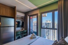 Apartamento em São Paulo - Apê aconchegante com varanda, Vila Clementino - SP-L1502