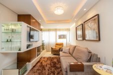 Apartamento em Gramado - Faça Tudo a Pé! 150m Rua Coberta | 2 Suítes