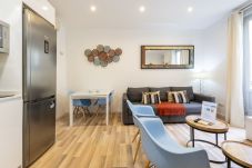 Apartment in Madrid - Modern Madrid Downtown Puerta Del Sol M (PRE4B)