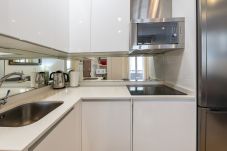 Apartment in Madrid - Modern Madrid Downtown Puerta Del Sol M (PRE4B)