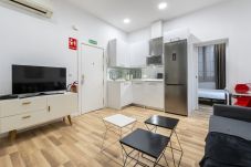 Apartment in Madrid - Modern Madrid Downtown Puerta Del Sol M...