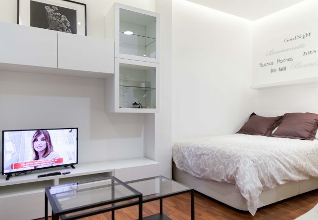 Studio in Madrid - Studio Madrid Downtown Malasaña 