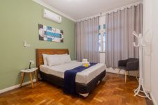 Apartment in Rio de Janeiro - 2 minutes from Copacabana beach | A306