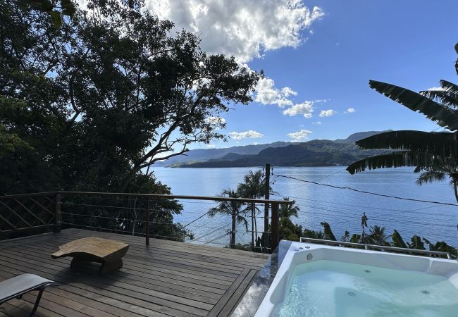 House in Ilhabela - Ilhabela: refúgio na natureza c/ vista espetacular