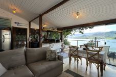 House in Ilhabela - Ilhabela: refúgio na natureza c/ vista espetacular