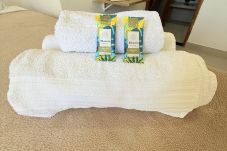 Rent by room in Angra dos Reis - Suíte com vista Para o Mar - Mirante do Marinas