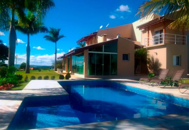 House in Paranapanema - Casa com piscina a 150m da Represa do Jurumirim/SP