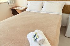 Rent by room in Angra dos Reis - Suíte com vista Pro Mar