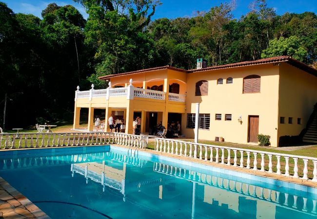 House in Atibaia - Lindo sitio c lago e lazer completo em Atibaia/SP