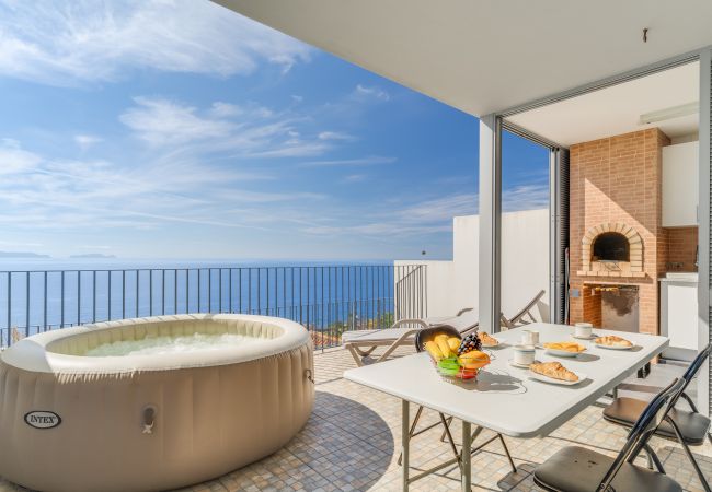 House in Santa Cruz - Casa Morena by Atlantic Holiday