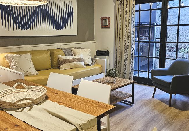 Apartment in Mendoza -  Duplex con patio, parrilla y cochera