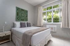 Apartment in Rio de Janeiro - 4 minutes from Copacabana beach | JN301