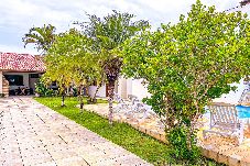 House in Itanhaém - Casa com churrasqueira e piscina em Itanhaém